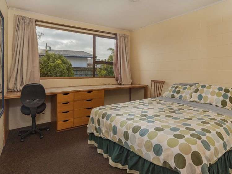 7 Shakespeare Walk The Wood_15