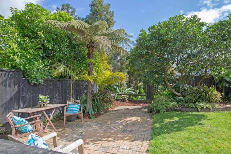 76 Advene Road Cockle Bay_16