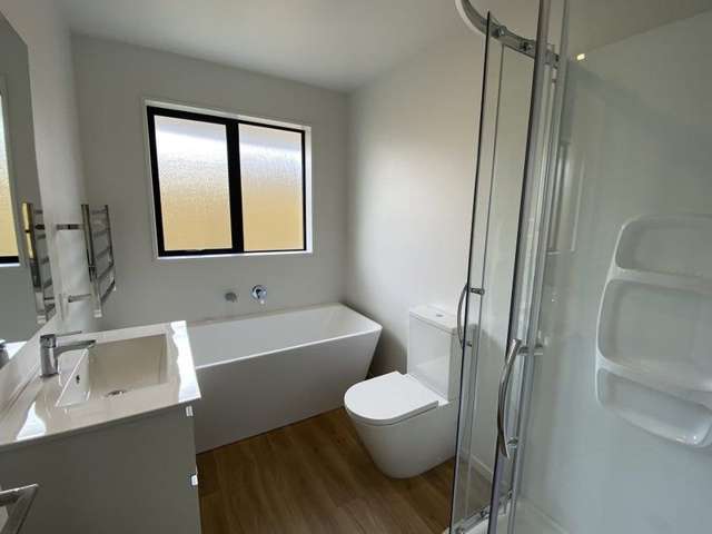 36 Eileen Way 11103_2