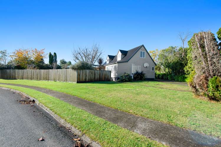 34 Tumene Drive Owhata_19