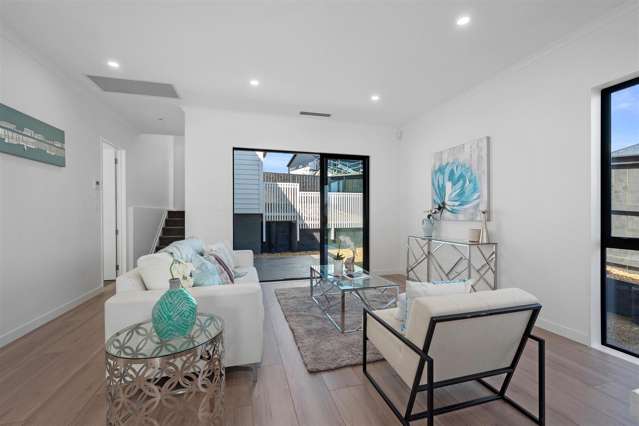 8 Whale Bay Rise Gulf Harbour_2