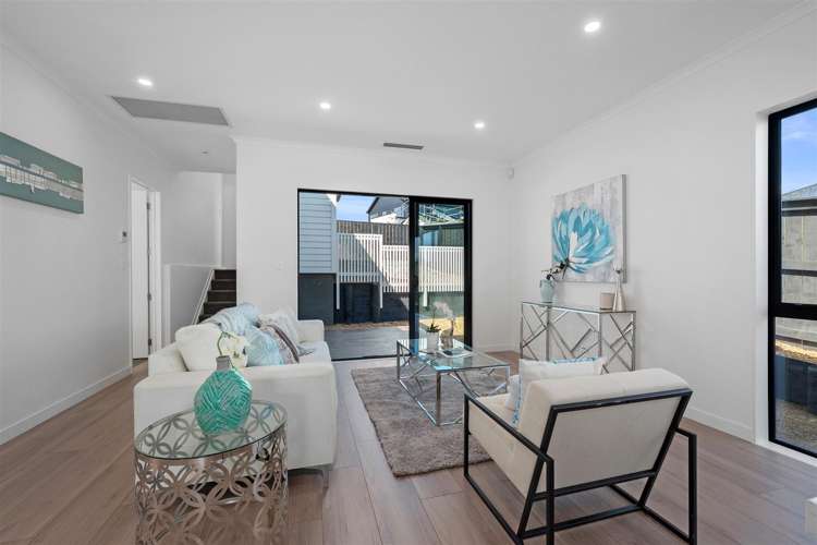 52 Whakairo Crescent_2