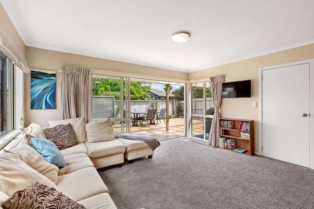 2/137 Lakeside Drive Orewa_3