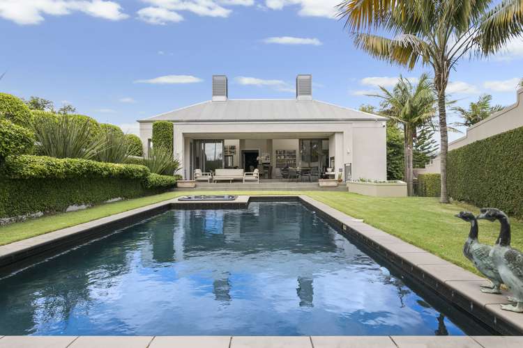 6 Fenton Circus Orakei_0