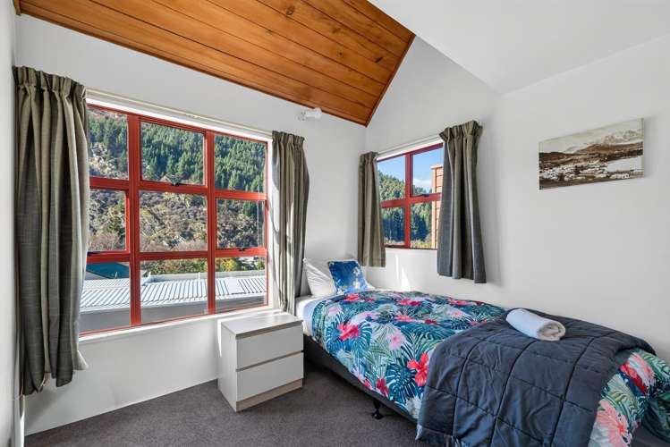 8B Kiely Lane Queenstown_23