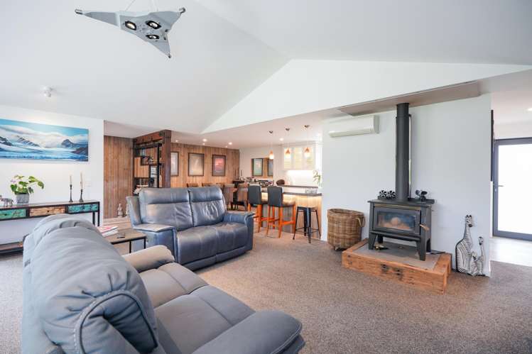 224 Mill Road South Seaward Bush_10