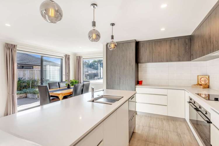 12 Rehua Place_4