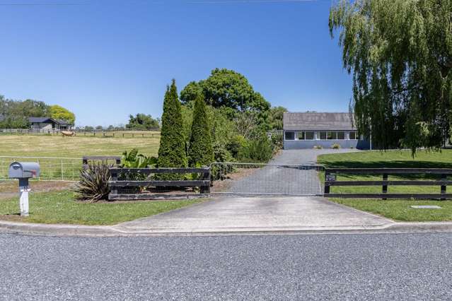 Matamata Banks Road Lifestyle - 3BR on 1305sqm