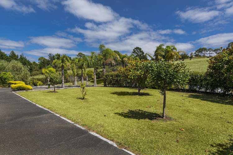 641a Ridge Road Riverhead_27