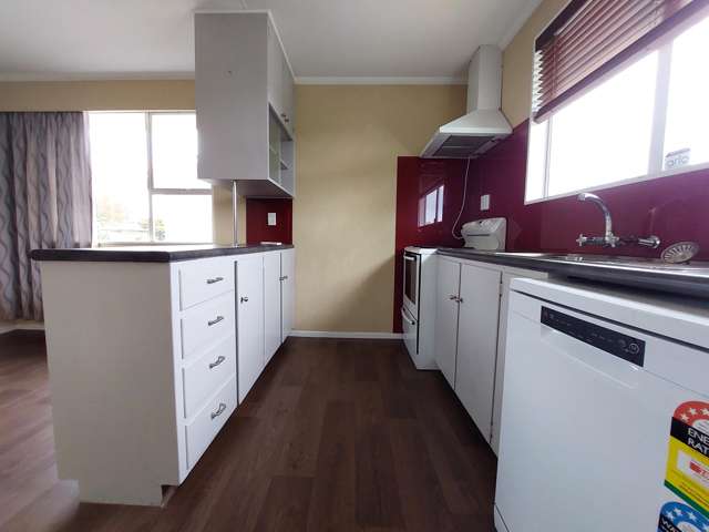 24 Mokau Place Parklands_2