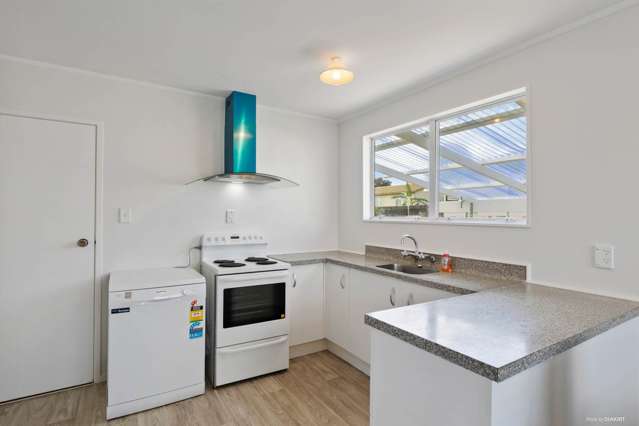 33 Childers Road Ranui_3