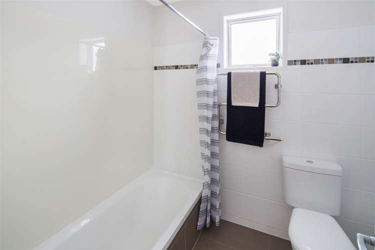 8a Dominica Crescent Grenada Village_10