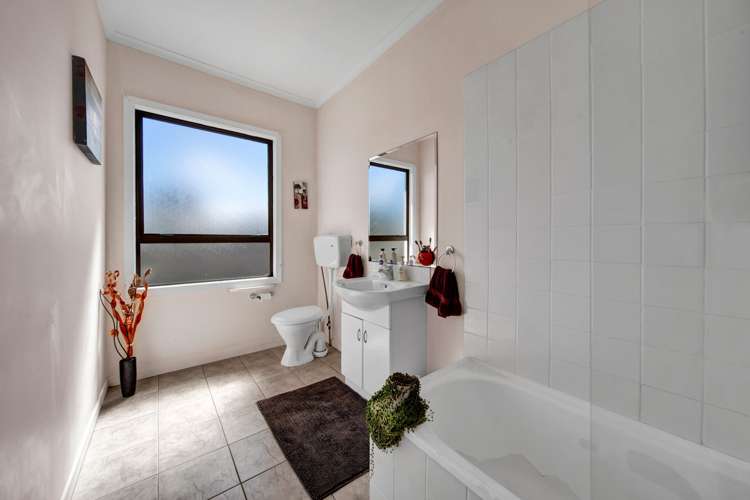 83 Fairfield Road Hawera_6