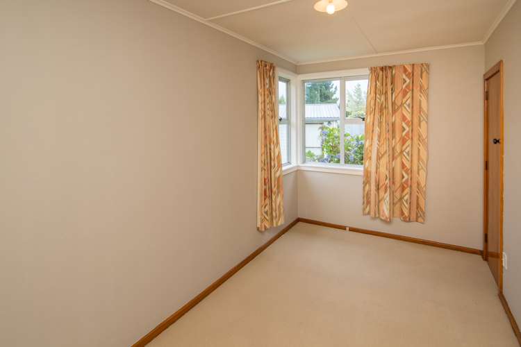 4 King Street Chertsey_9