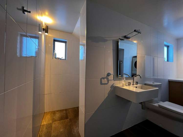 2/18 Merani Street Narrow Neck_15