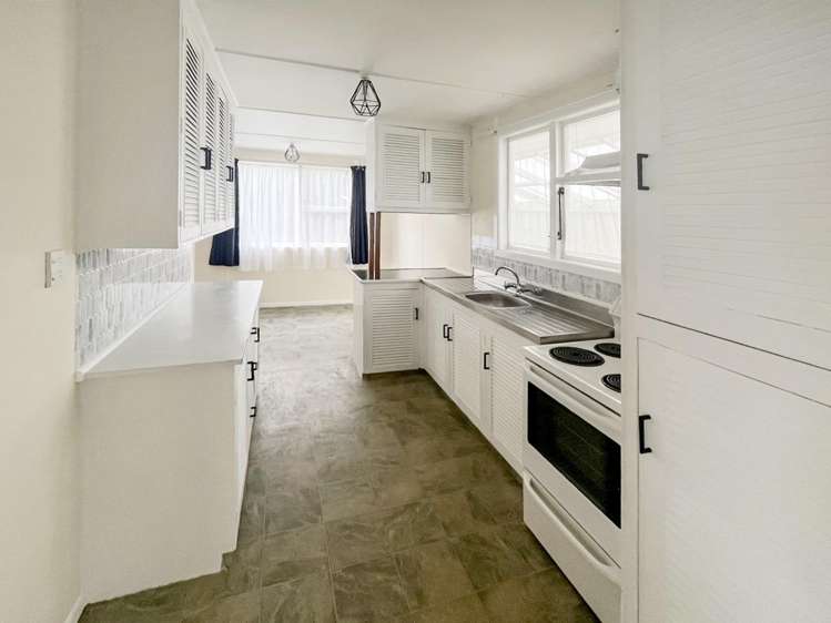 97 Arawa Crescent 11139_1