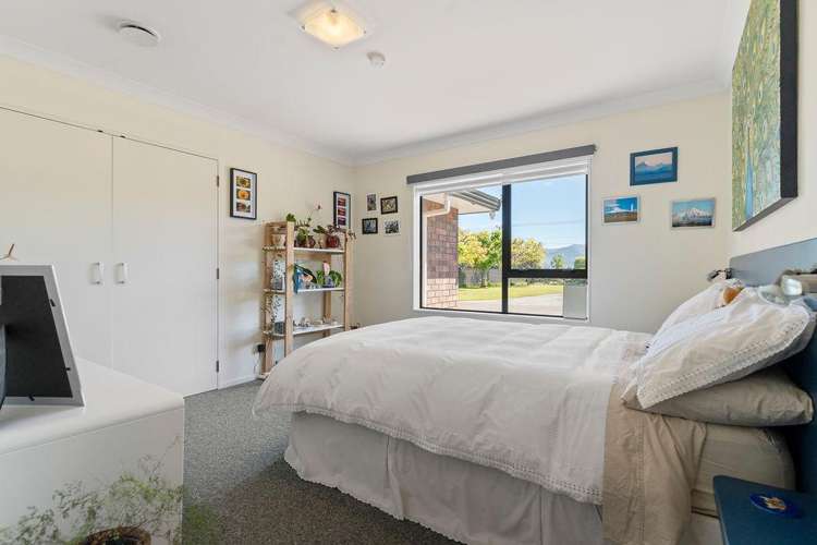 99 Lincoln Road Carterton_16