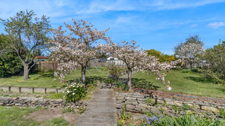 22 Bank Street Amberley_24