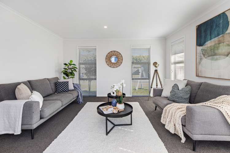 118 Whakaturou Crescent Pyes Pa_2