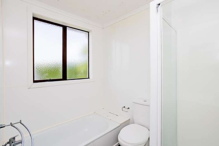 78 East Road Ascot_47