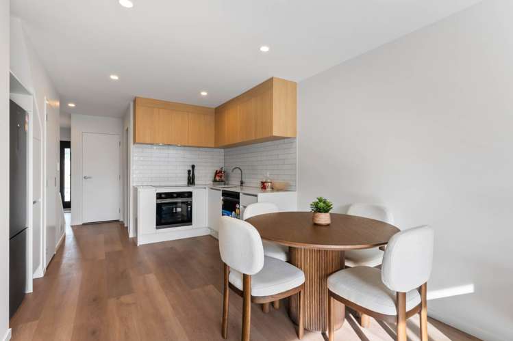 8/4 Limestone Drive Hobsonville_14