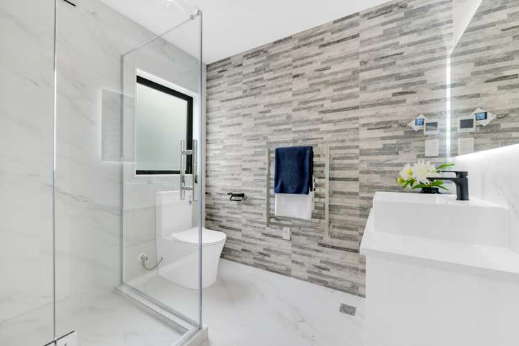 4 Sagitta Drive Flat Bush_26