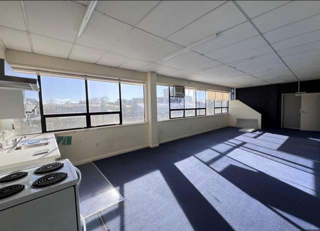 1st Floor/945A New North Road Mount Albert_1