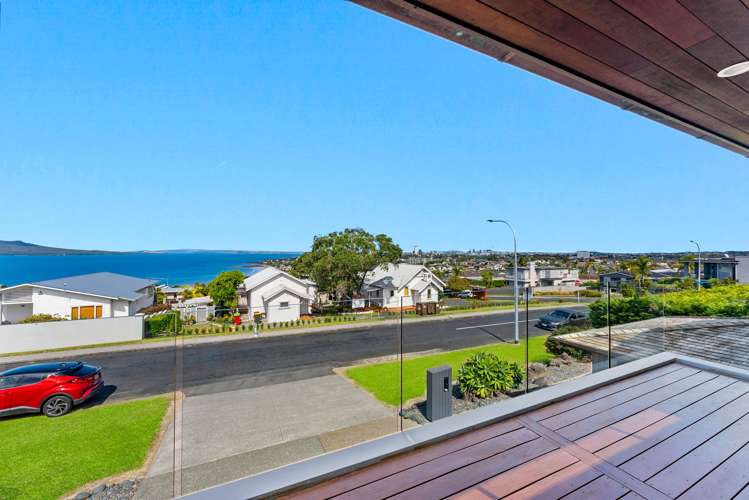 11 Katui Street Castor Bay_31