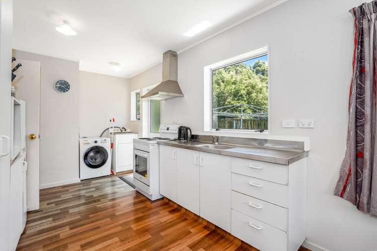 43 Hookway Grove Paraparaumu_4