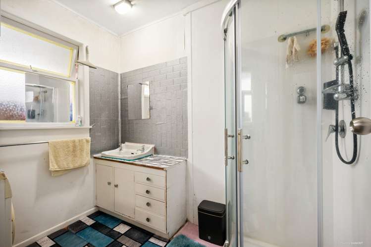 2/243A St George Street_2