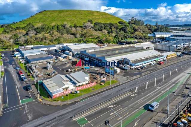 Mt Wellington Showroom and Storage