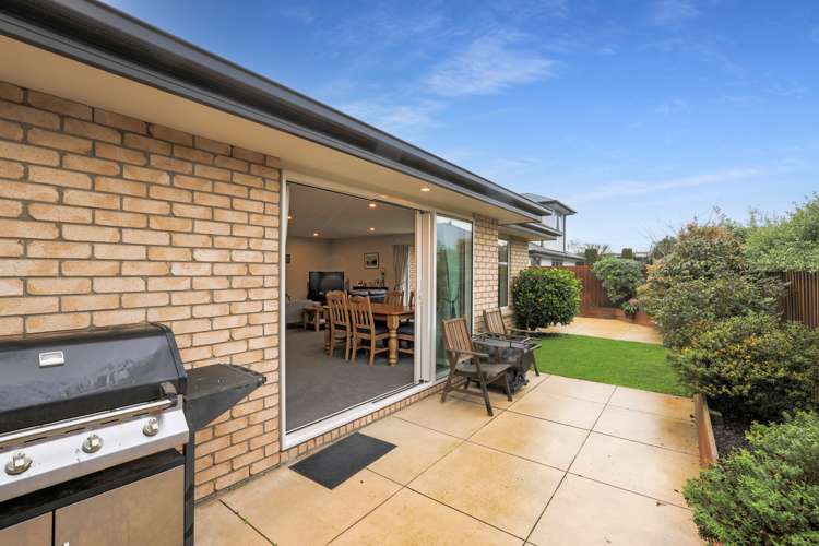 16d Waitikiri Drive Parklands_21