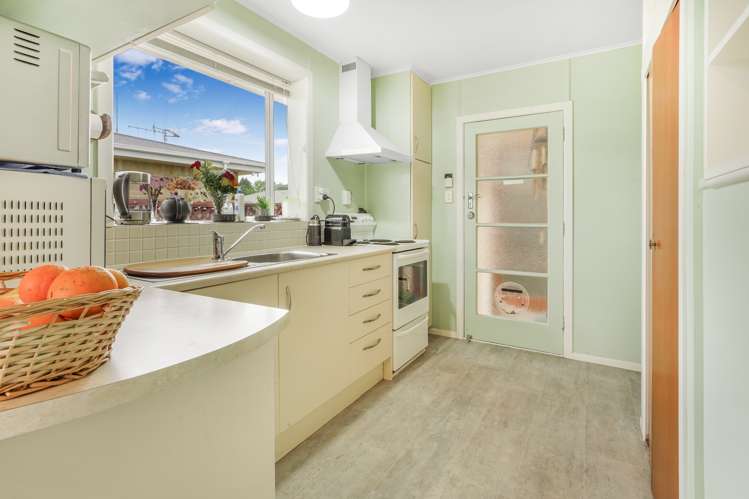 5 Defoe Avenue Hillcrest_20