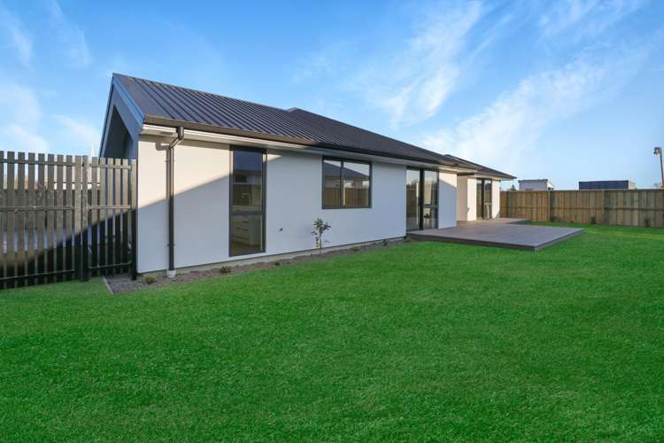 245 Racecourse Road Allenton_24