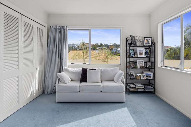 2/3 Tiri View Place Waiake_14