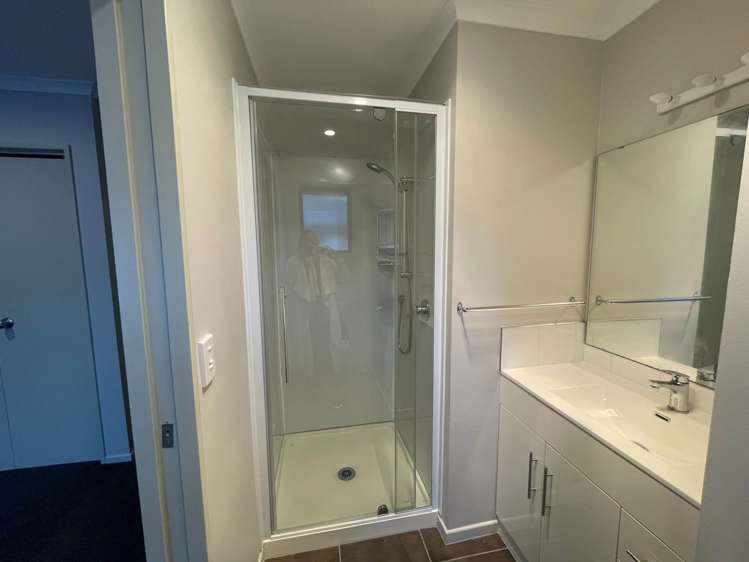 54 Dundale Avenue Blockhouse Bay_13