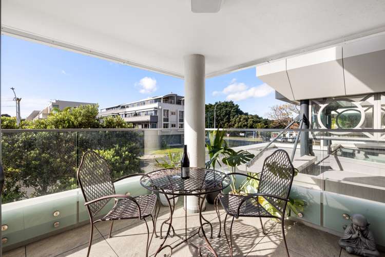 215/36 Victoria Road Mount Maunganui_11