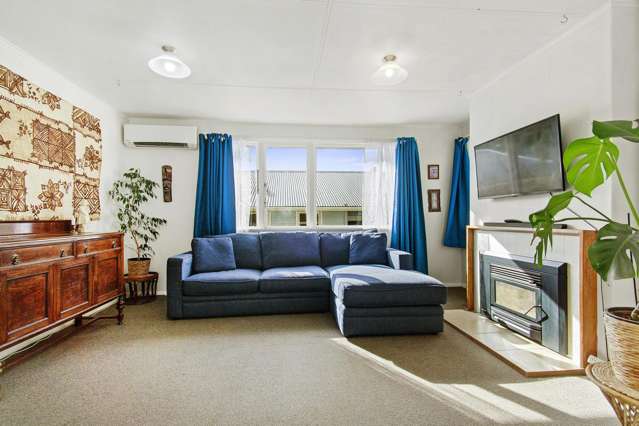 188 Sievers Grove Porirua East_2