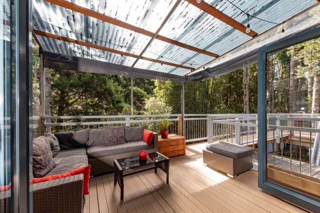 220 Woodlands Park Road Titirangi_1