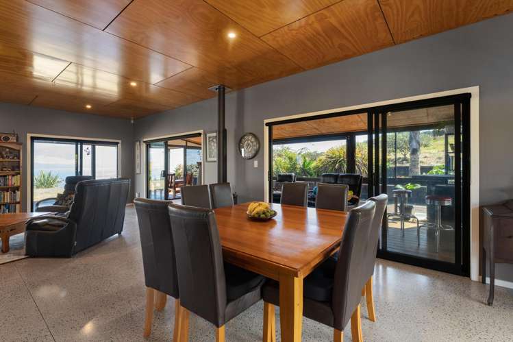 998 Thames Coast SH25 Road Thames_12