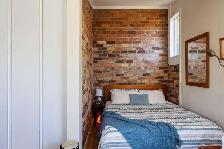 707 & 707B New North Road Mount Albert_35