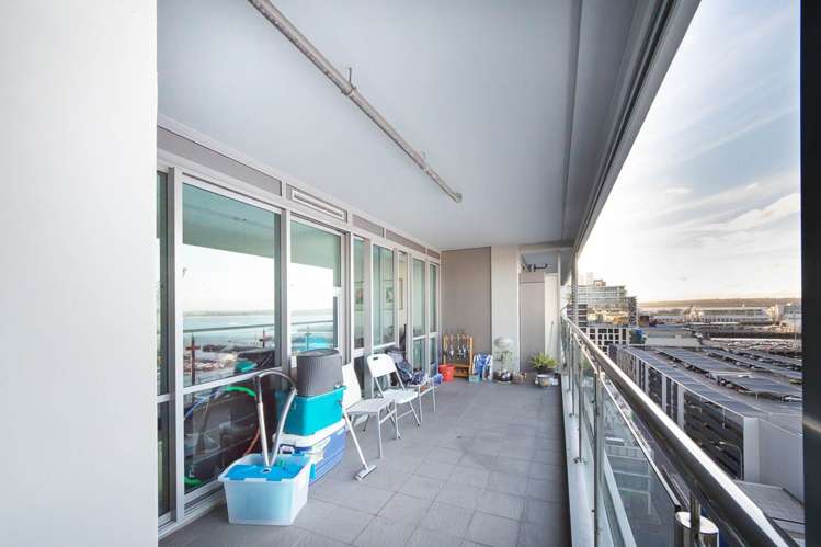 1304/30 Beach Road Auckland Central_15
