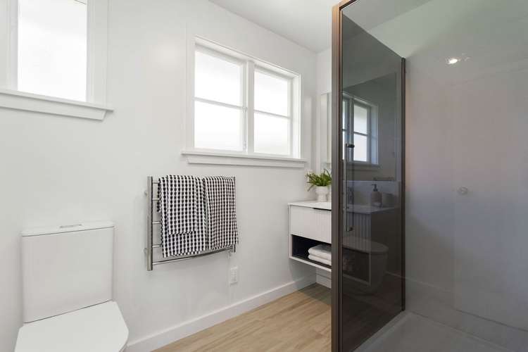 4 Lucienne Place Hillsborough_11