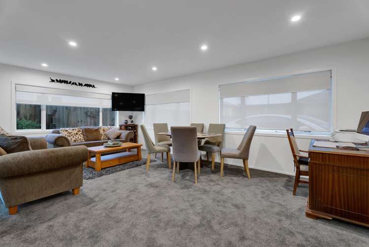 92 Smart Road Glen Avon_11