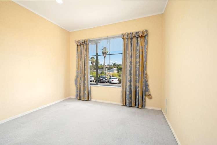 2/2 Hobie Court West Harbour_14