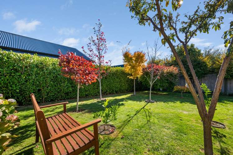 4 Spitfire Drive Burleigh_27