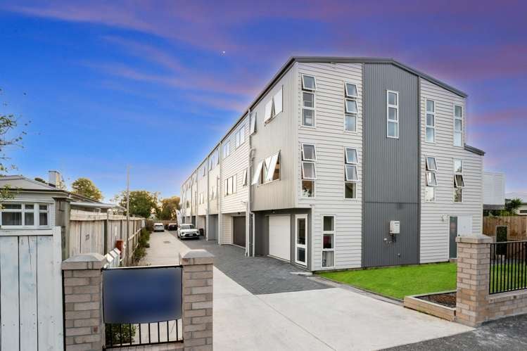 1/273 Mt Albert Road_0