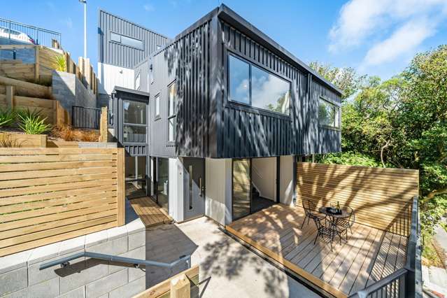 Chic Urban Townhouse in Brooklyn BEO $865,000