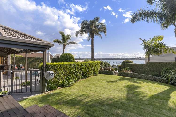 23 Clyside Avenue Half Moon Bay_11