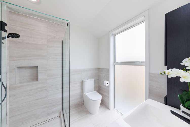 52 Peppertree Glade Kelvin Grove_15